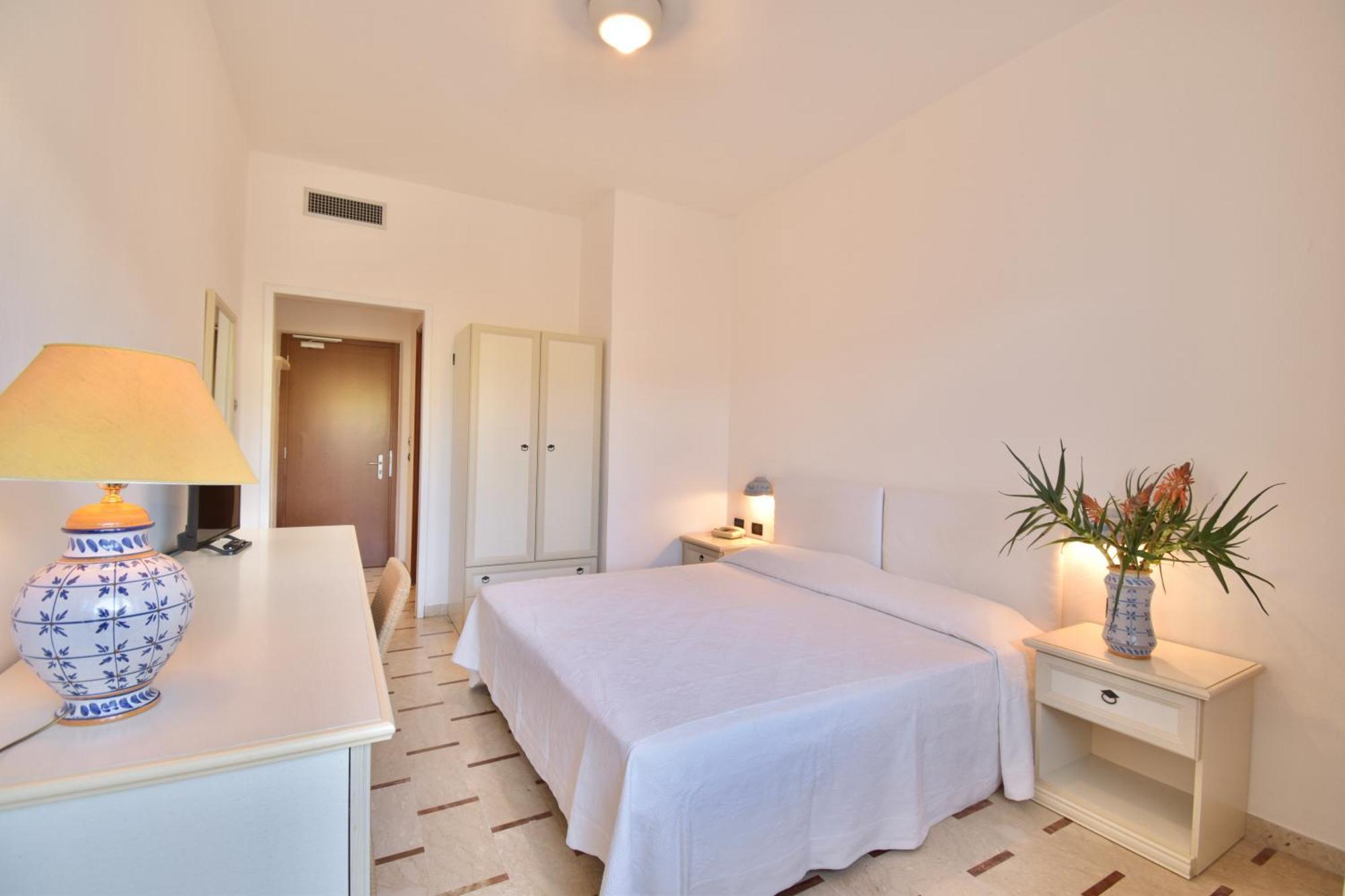 Cossyra Hotel Madonna Delle Grazie Extérieur photo
