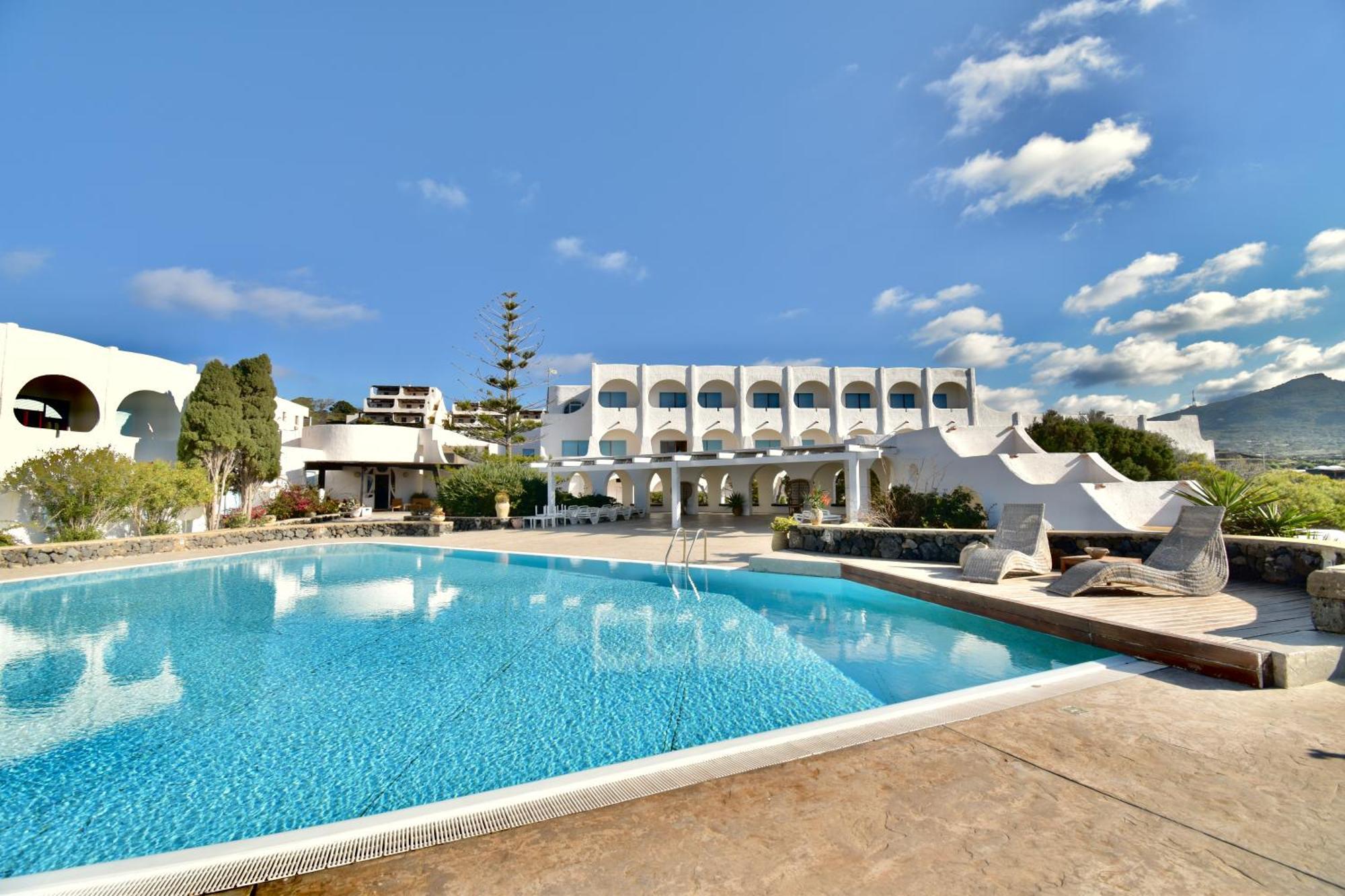 Cossyra Hotel Madonna Delle Grazie Extérieur photo