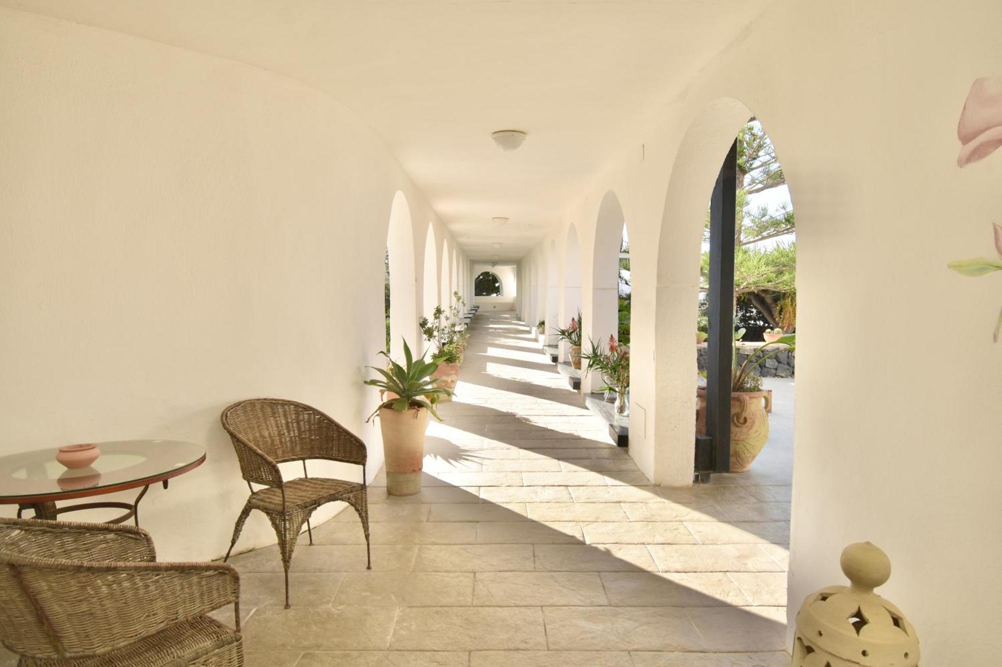 Cossyra Hotel Madonna Delle Grazie Extérieur photo
